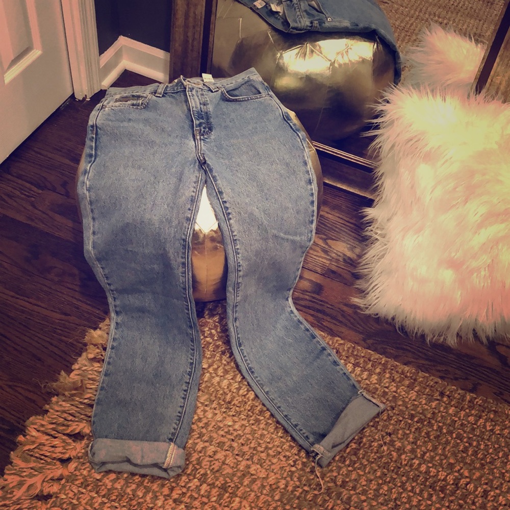 Calvin Klein | Classic ‘mom jeans’